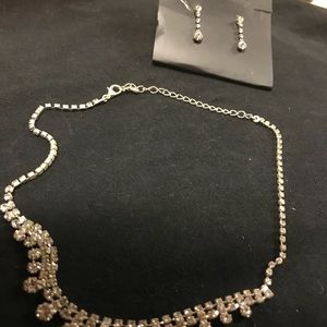 Necklace & Earring set - Classy - statement